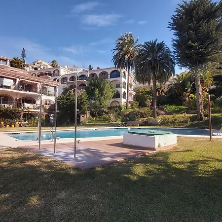 Del Parque Flats Interpares Swimmingpool * Malaga